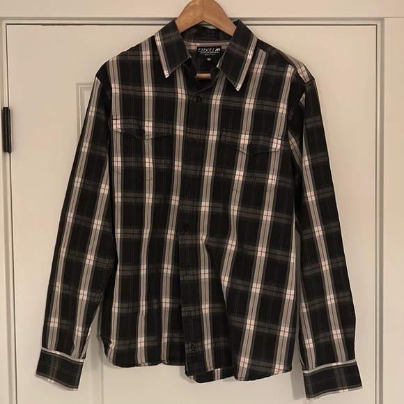 Ezekiel button up - Picture 1 of 2